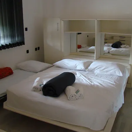Apartment Nec Zadar