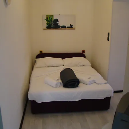 Apartment Nec