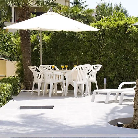 Apartment Nec Zadar